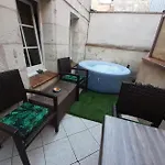 Joli Petit Loft Dans Echoppe Pierre Centre-ville アパート
