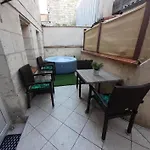 Joli Petit Loft Dans Echoppe Pierre Centre-ville アパート