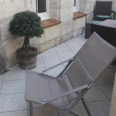 Joli Petit Loft Dans échoppe Pierre Centre-ville * Bordeaux