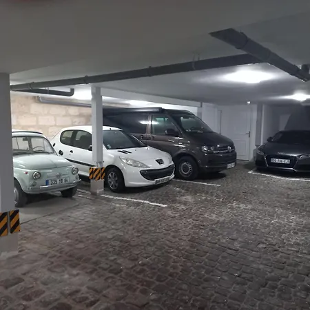 Joli Petit Loft Dans Echoppe Pierre Centre-ville Bordeaux