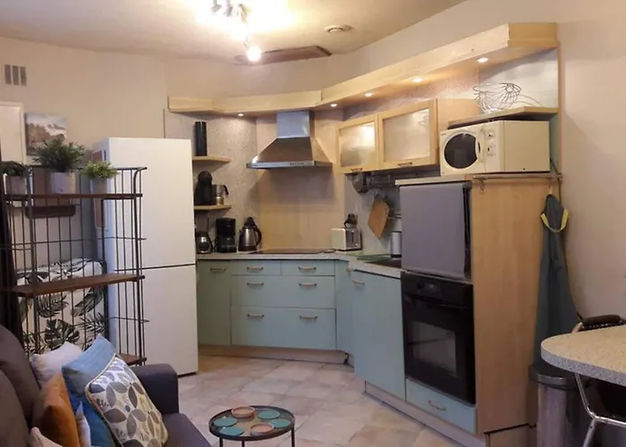 Joli Petit Loft Dans Echoppe Pierre Centre-ville Apartamento