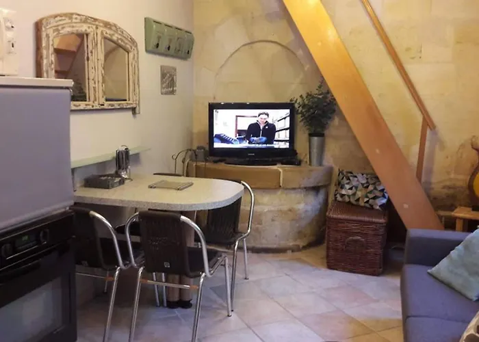 Apartamento Joli Petit Loft Dans Echoppe Pierre Centre-ville