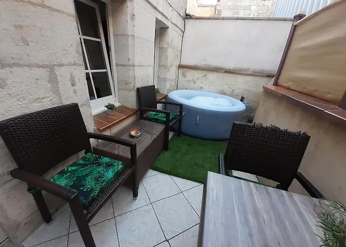 Joli Petit Loft Dans Echoppe Pierre Centre-ville Apartamento