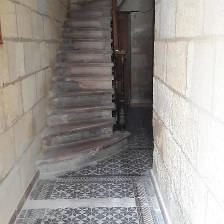 Joli Petit Loft Dans Echoppe Pierre Centre-ville 公寓 *