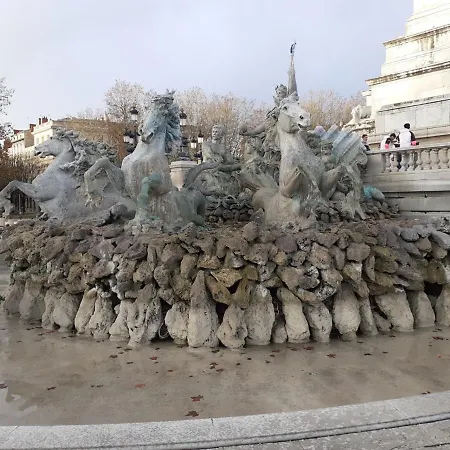 公寓 Joli Petit Loft Dans Echoppe Pierre Centre-ville 波尔多