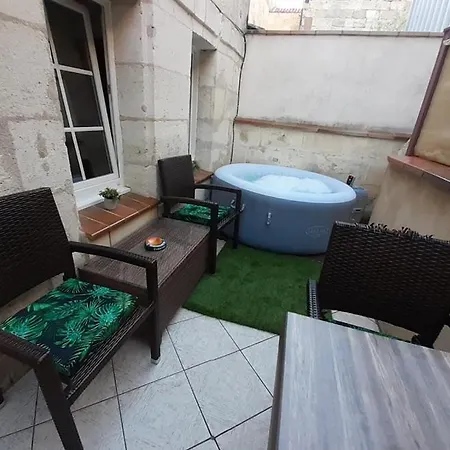 Joli Petit Loft Dans Echoppe Pierre Centre-ville 公寓